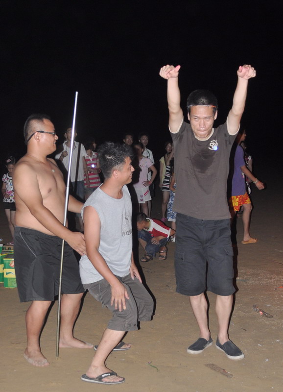 少儿不宜猜成语_看图猜成语(3)